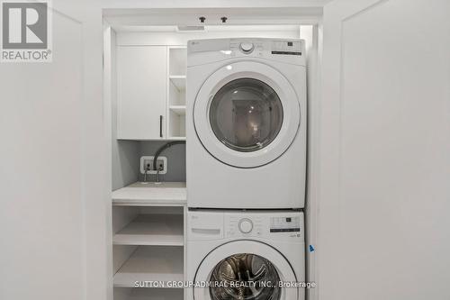 157 Gailcrest Circ, Vaughan, ON - Indoor Photo Showing Laundry Room