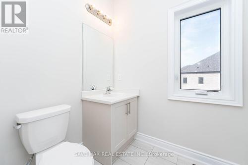 26 Birchwood Lane N, Essa, ON - Indoor Photo Showing Bathroom
