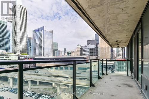 #903 -33 Bay St, Toronto, ON - Outdoor With Balcony