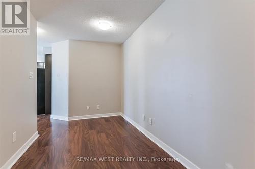 #903 -33 Bay St, Toronto, ON - Indoor Photo Showing Other Room