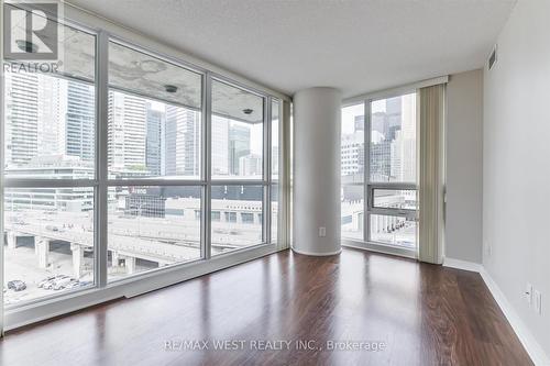 903 - 33 Bay Street, Toronto, ON - Indoor Photo Showing Other Room