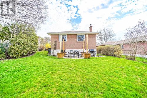 96 Cresthaven Dr, Toronto, ON - Outdoor