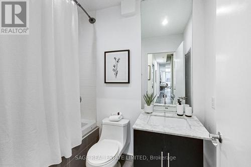 #208 -127 Queen St E, Toronto, ON - Indoor Photo Showing Bathroom