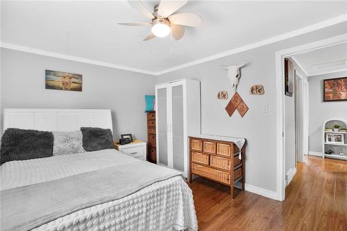 137 Wellington Street, Port Colborne, ON - Indoor Photo Showing Bedroom
