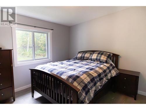 9525 Arrow Road, Prince George, BC - Indoor Photo Showing Bedroom
