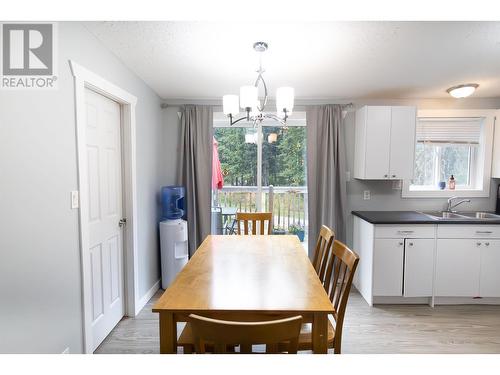 9525 Arrow Road, Prince George, BC - Indoor Photo Showing Dining Room