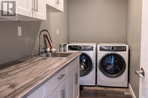 1839 E Mclaren Road, Prince George, BC - Indoor Photo Showing Laundry Room