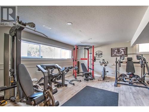 655 Clifton Road S, Kelowna, BC - Indoor Photo Showing Gym Room