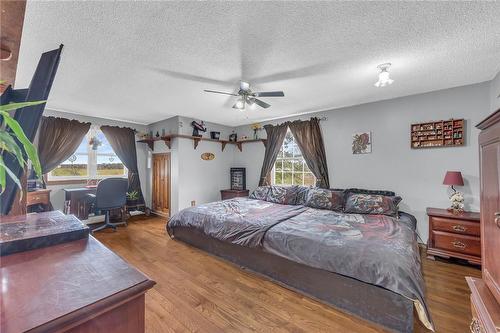 1121 Indiana Road E, Canfield, ON - Indoor Photo Showing Bedroom