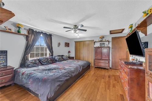 1121 Indiana Road E, Canfield, ON - Indoor Photo Showing Bedroom