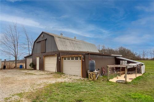 1121 Indiana Road E, Canfield, ON - Outdoor