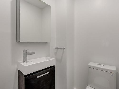 Salle d'eau - 4230 Rue St-Denis, Montréal (Le Plateau-Mont-Royal), QC - Indoor Photo Showing Bathroom