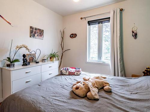 Chambre Ã Â coucher - 107 Ch. De La Pointe-À-Comeau, Shawinigan, QC - Indoor Photo Showing Bedroom