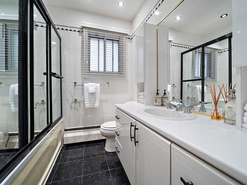 Bathroom - 575 Boul. Alexis-Nihon, Montréal (Saint-Laurent), QC - Indoor Photo Showing Bathroom