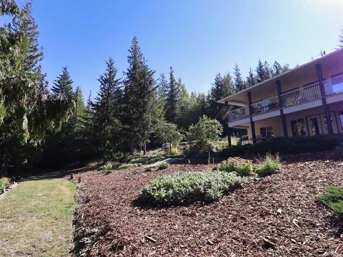 4830 Goodwin Road, South Shuswap, BC - Outdoor