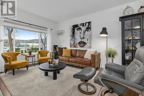 686 Lequime Road Unit# 109 Lot# 3, Kelowna, BC - Indoor Photo Showing Living Room