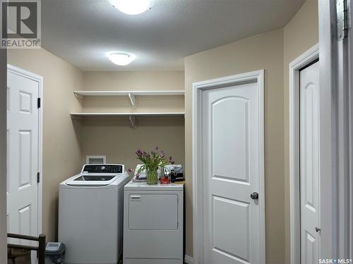 1100 C 95Th Avenue, Tisdale, SK - Indoor Photo Showing Laundry Room