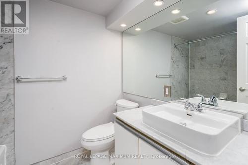 #1704 -5 Concorde Pl S, Toronto, ON - Indoor Photo Showing Bathroom