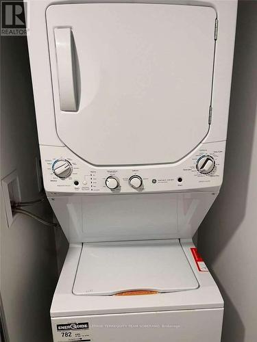 #1010 -18 Maitland Terr, Toronto, ON - Indoor Photo Showing Laundry Room
