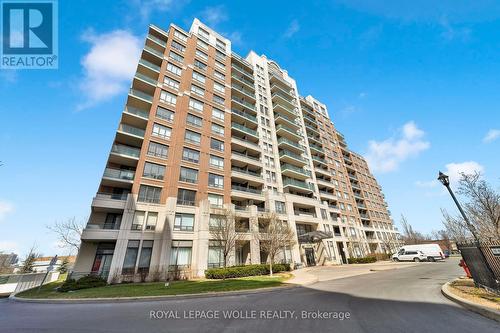 #714 -350 Red Maple Rd, Richmond Hill, ON - Outdoor With Balcony With Facade