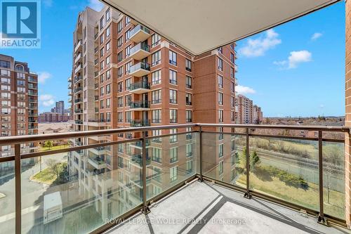 #714 -350 Red Maple Rd, Richmond Hill, ON - Outdoor With Balcony