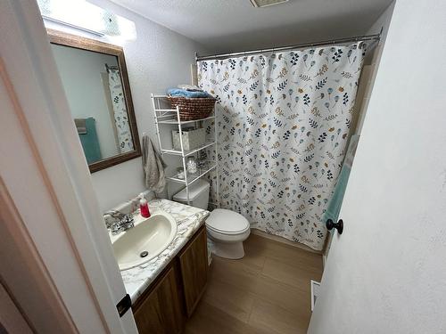 808 - 880 Northstar Drive, Kimberley, BC - Indoor Photo Showing Bathroom