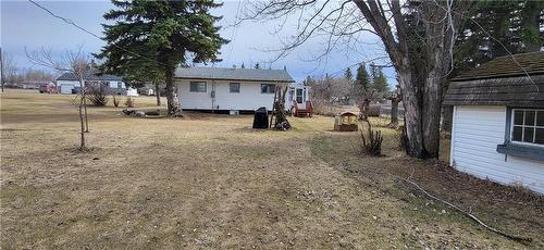 235 3Rd Avenue, Rapid City, MB - Outdoor