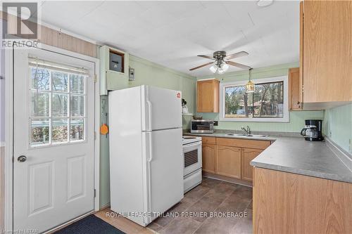 7936 Katharine Street, Lambton Shores, ON - Indoor Photo Showing Kitchen With Double Sink