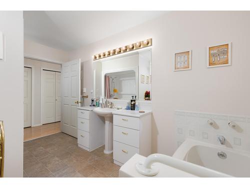 5672 Lazy Lake Road, Wasa, BC - Indoor Photo Showing Bathroom