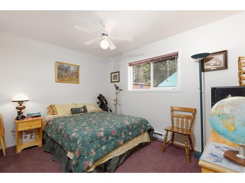 5672 Lazy Lake Road, Wasa, BC - Indoor Photo Showing Bedroom