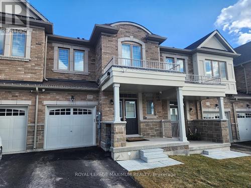 2141 Speare Crt, Innisfil, ON - Outdoor With Facade