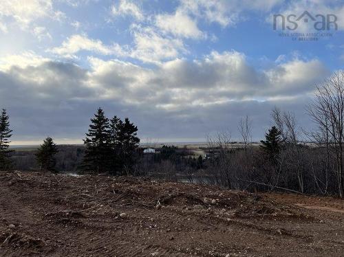 Carding Mill Road, Grand Étang, NS 