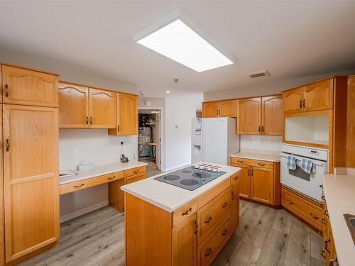 704-2245 Atkinson Street, Penticton, BC - Indoor Photo Showing Kitchen With Double Sink