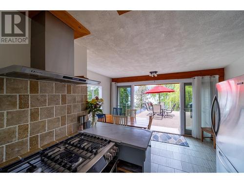 17130 Coral Beach Road, Lake Country, BC - Indoor