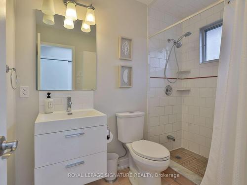 58 Clareville Cres, Toronto, ON - Indoor Photo Showing Bathroom