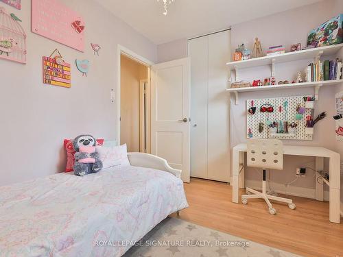 58 Clareville Cres, Toronto, ON - Indoor Photo Showing Bedroom