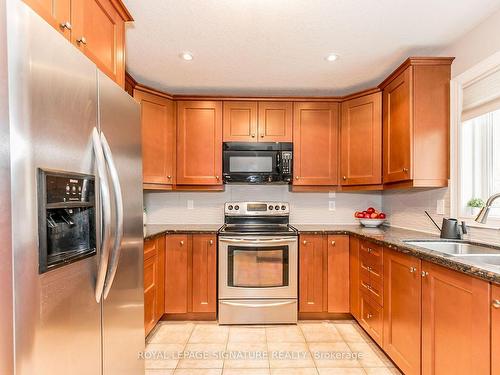 1904 Elana Dr, Severn, ON - Indoor Photo Showing Kitchen With Stainless Steel Kitchen