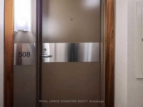 508-3500 Lakeshore Rd W, Oakville, ON - Indoor Photo Showing Other Room