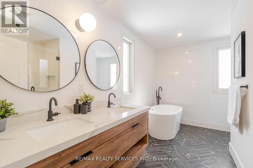 7741 Churchville Road, Brampton, ON - Indoor Photo Showing Bathroom