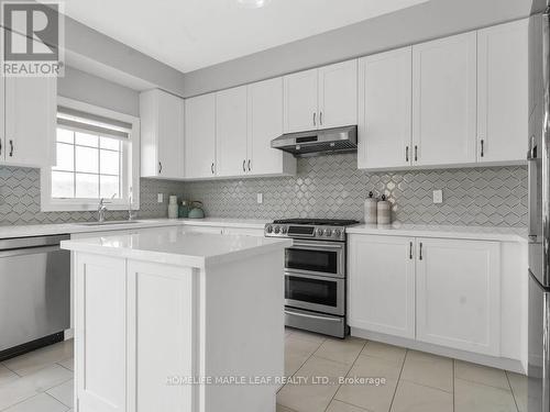 35 Dotchson Ave, Caledon, ON - Indoor Photo Showing Kitchen With Upgraded Kitchen