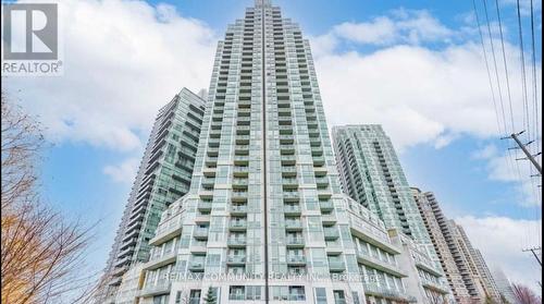 #204 -220 Burnhamthorpe Rd W, Mississauga, ON - Outdoor With Facade