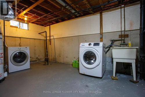 46 Avondale Crt, Chatham-Kent, ON - Indoor Photo Showing Laundry Room