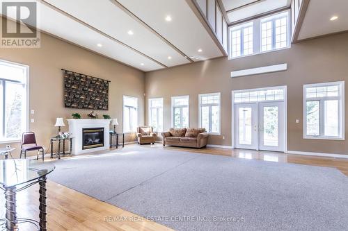 11 Somerset Glen, Guelph, ON - Indoor With Fireplace