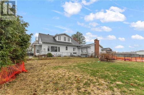 382 Third Avenue, Pembroke, ON - Outdoor With Deck Patio Veranda