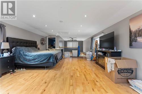 382 Third Avenue, Pembroke, ON - Indoor Photo Showing Bedroom