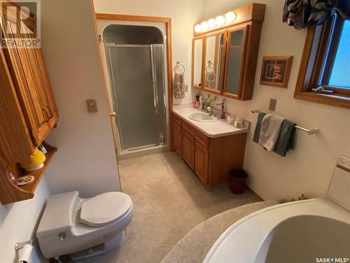 603 Willow Street, Lac La Ronge, SK - Indoor Photo Showing Bathroom