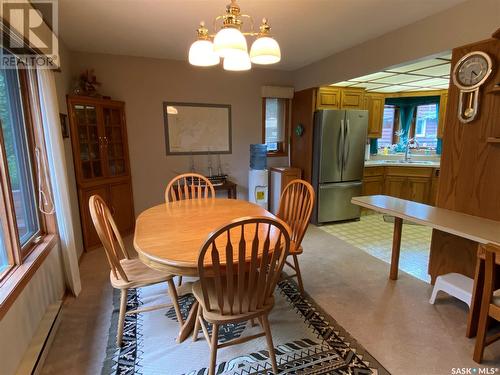 603 Willow Street, Lac La Ronge, SK - Indoor Photo Showing Dining Room