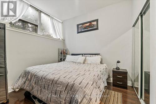 #101 -323 Kingston Rd, Toronto, ON - Indoor Photo Showing Bedroom