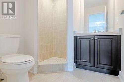 159 Sutherland Avenue, Bradford West Gwillimbury, ON - Indoor Photo Showing Bathroom