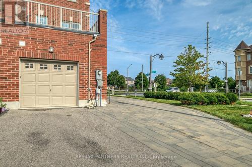 1 Percy Reesor St, Markham, ON - Outdoor